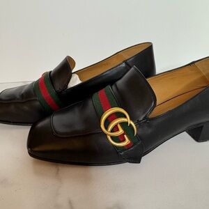 Gucci Marmont Leather Loafers - size 39 1/2 - worn 2x